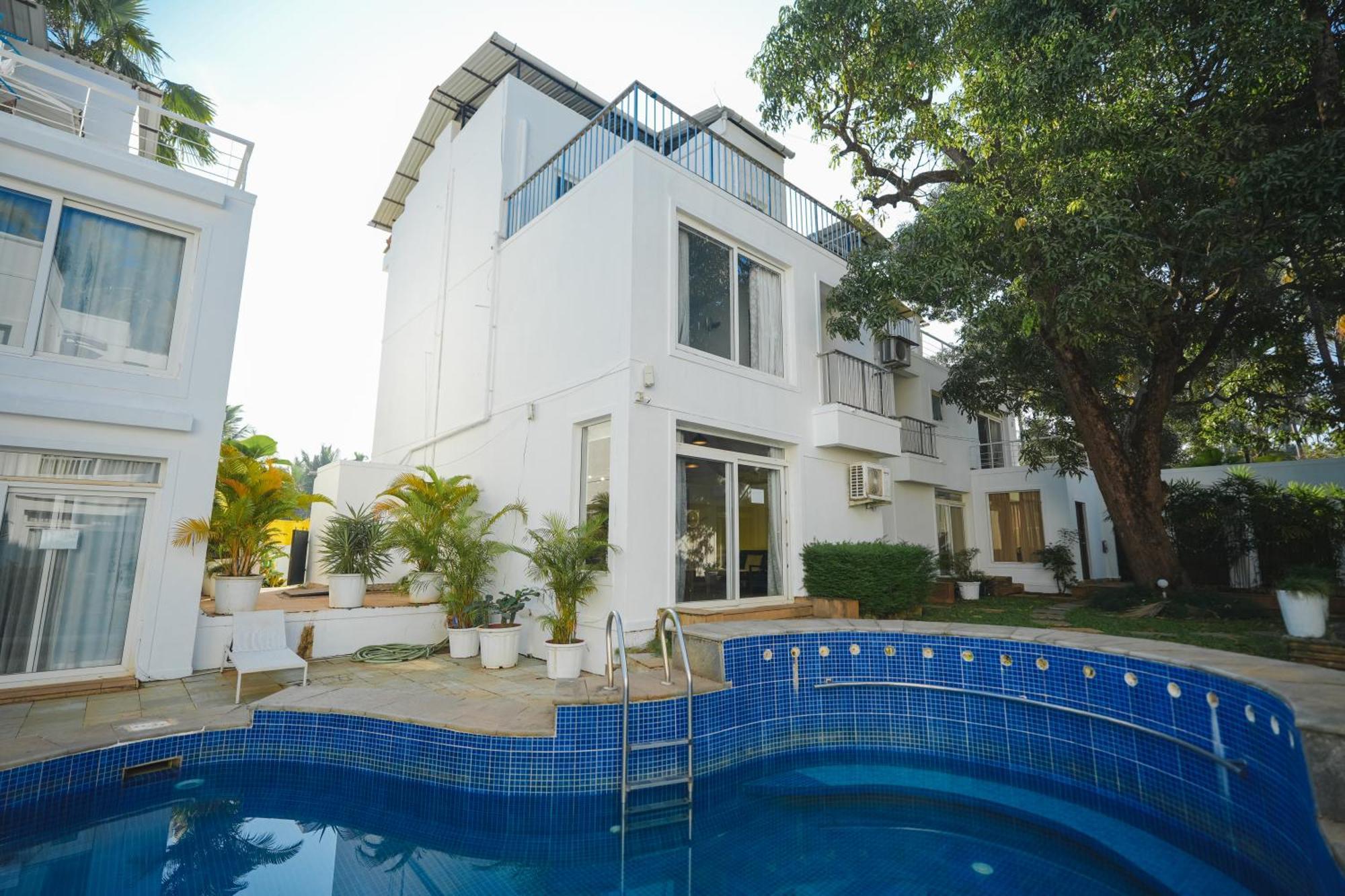 Villa M - Jia 3- 3Bhk In Candolim, Pool Facing, Near Beach, Breakfast Included Exteriör bild