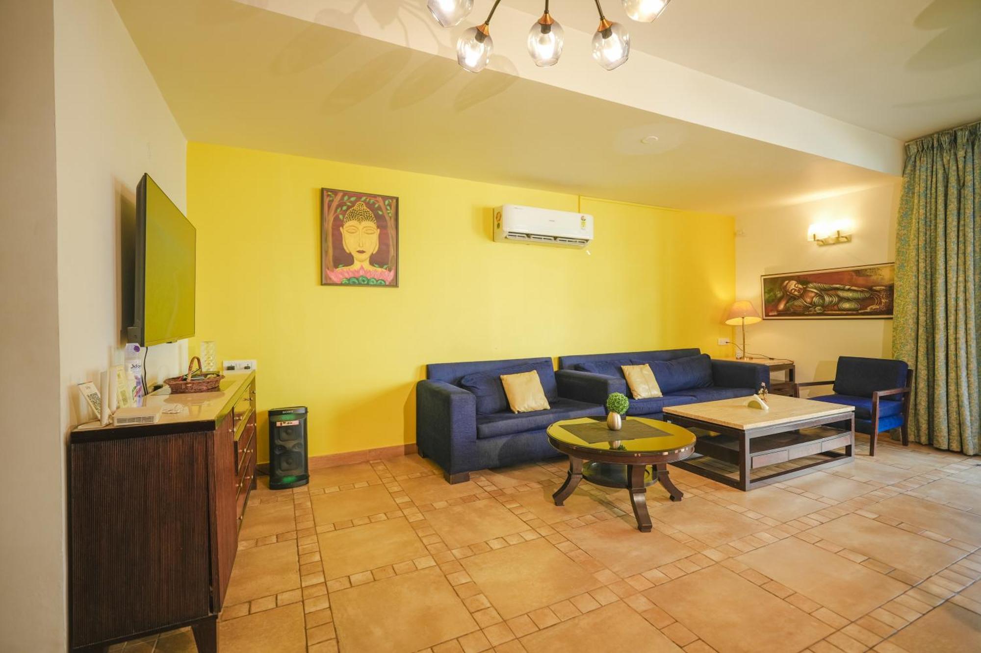 Villa M - Jia 3- 3Bhk In Candolim, Pool Facing, Near Beach, Breakfast Included Exteriör bild