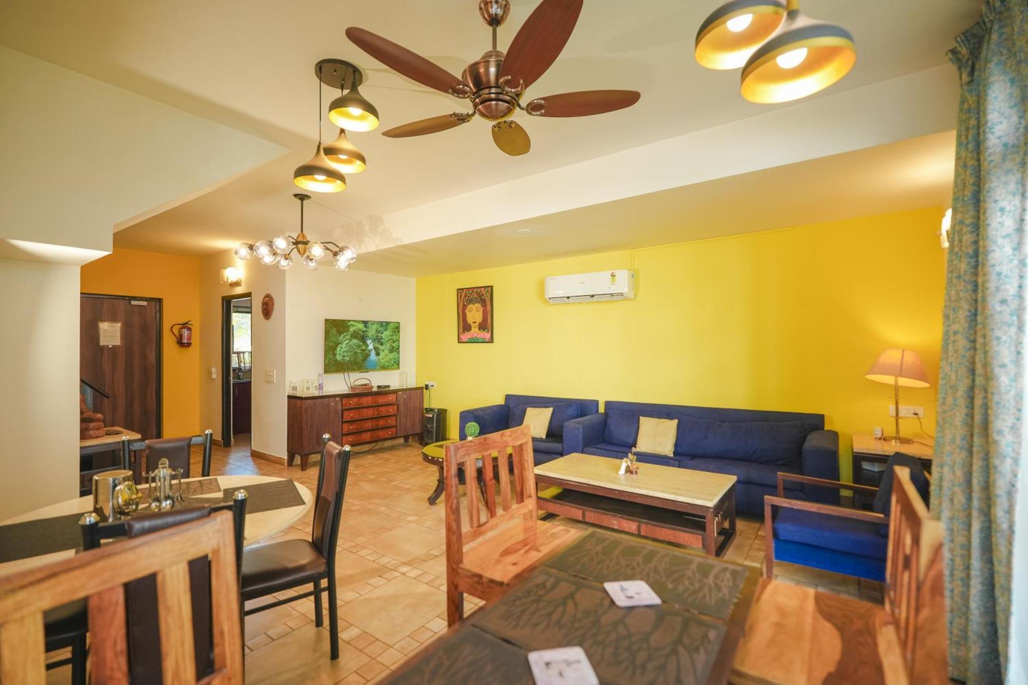 Villa M - Jia 3- 3Bhk In Candolim, Pool Facing, Near Beach, Breakfast Included Exteriör bild